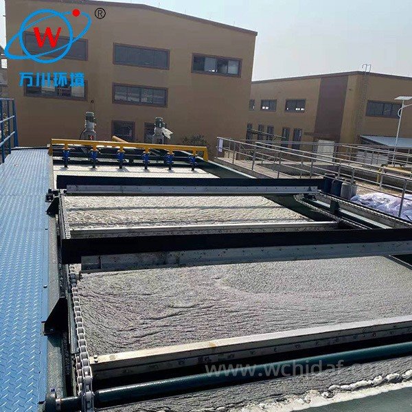 Induced gas flotation